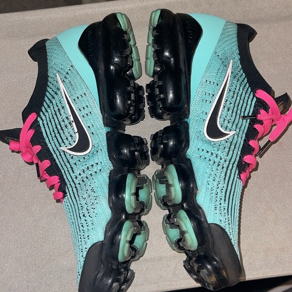 Nike Vapormax Flyknit 3 “Hyper Turquoise” - Picture 3 of 5